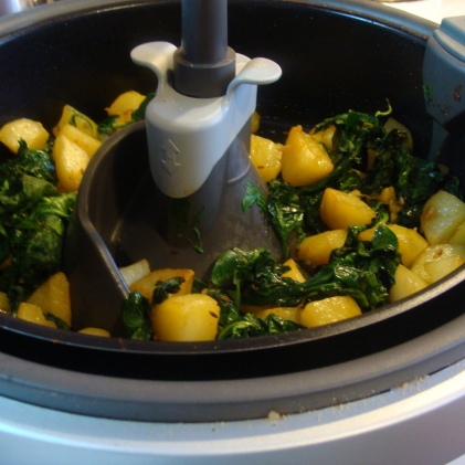 Potato and Spinach Stir Fry